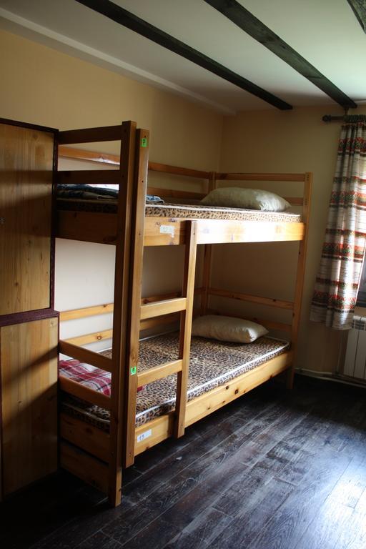 Hikers Hostel ヴェリコ・タルノヴォ 部屋 写真